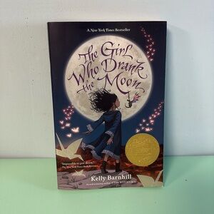 The Girl Who Drank The Moon, Author Kelly Barnhill, Reading Age 10+, Teen Book
